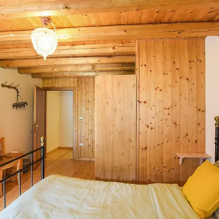 2 Bedroom Cozy In Apartment Arsie
