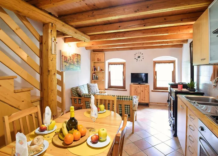 شقة 2 Bedroom Cozy In *