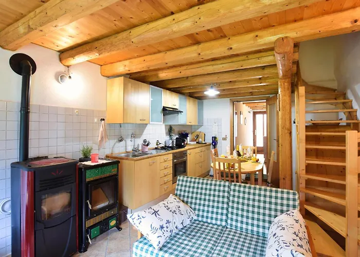 2 Bedroom Cozy In * Arsie