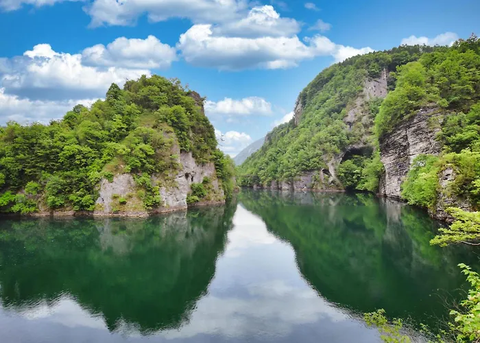 2 Bedroom Cozy In * Arsie