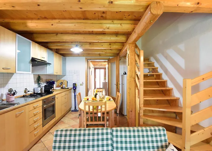 شقة 2 Bedroom Cozy In *